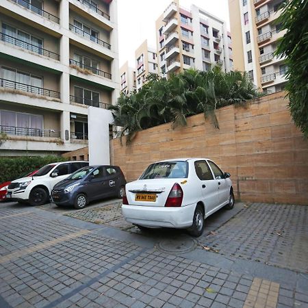 Capital O 10212 Hotel West Willows Xanadu โกลกาตา ภายนอก รูปภาพ