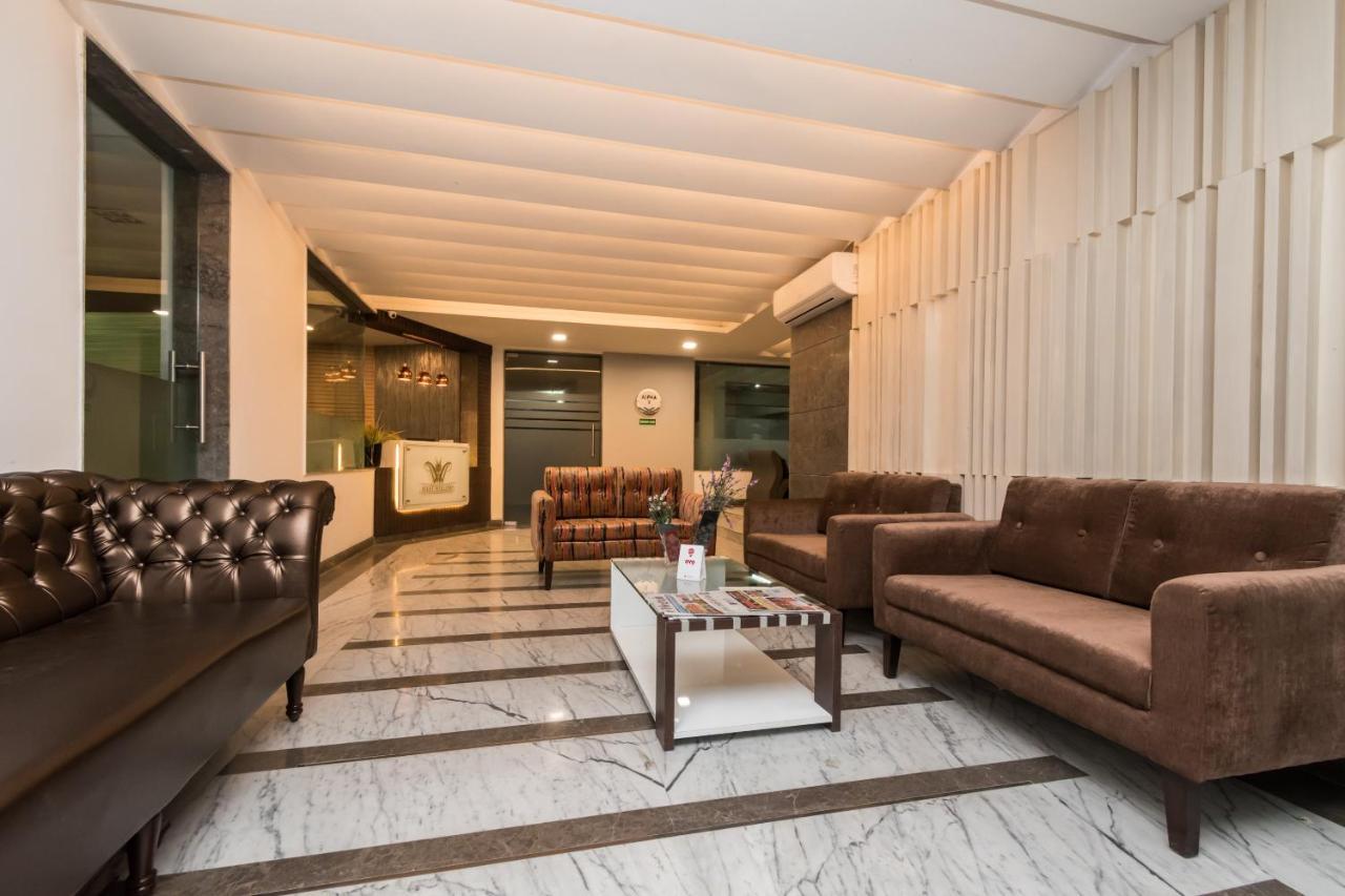 Capital O 10212 Hotel West Willows Xanadu โกลกาตา ภายนอก รูปภาพ